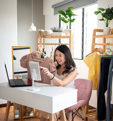 Webinar Invitation: E-Commerce Essentials - Your Ultimate Shopify Launchpad