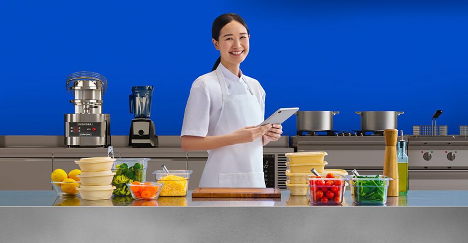 Ready to connect to more savings with the UOB Business Kit?