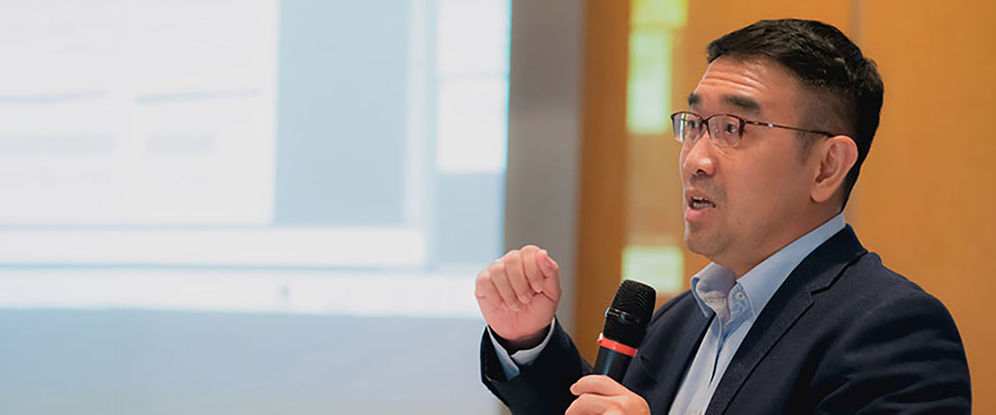 FX 2019 Outlook: Will the USD continue to race ahead or will it start losing steam? UOB FX experts weigh in.