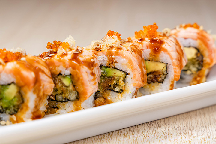 /Standing Sushi Bar