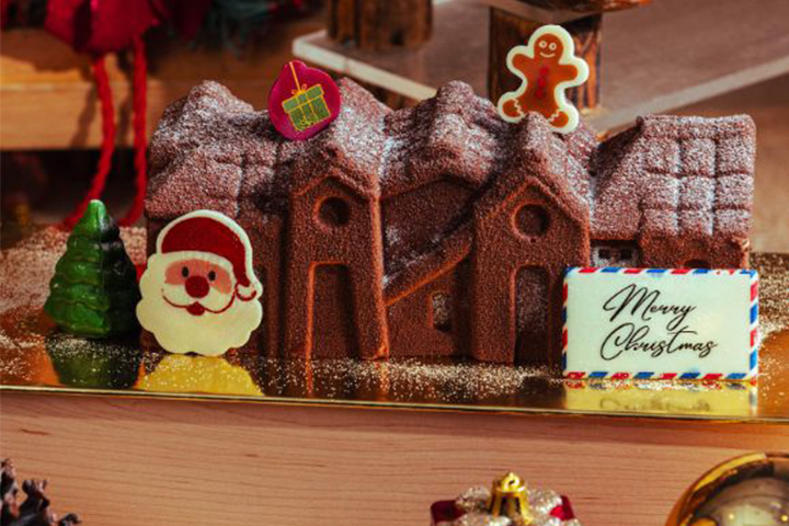 /Winter Wonderland Log Cake