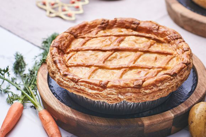 /Signature Jumbo Chicken Pie