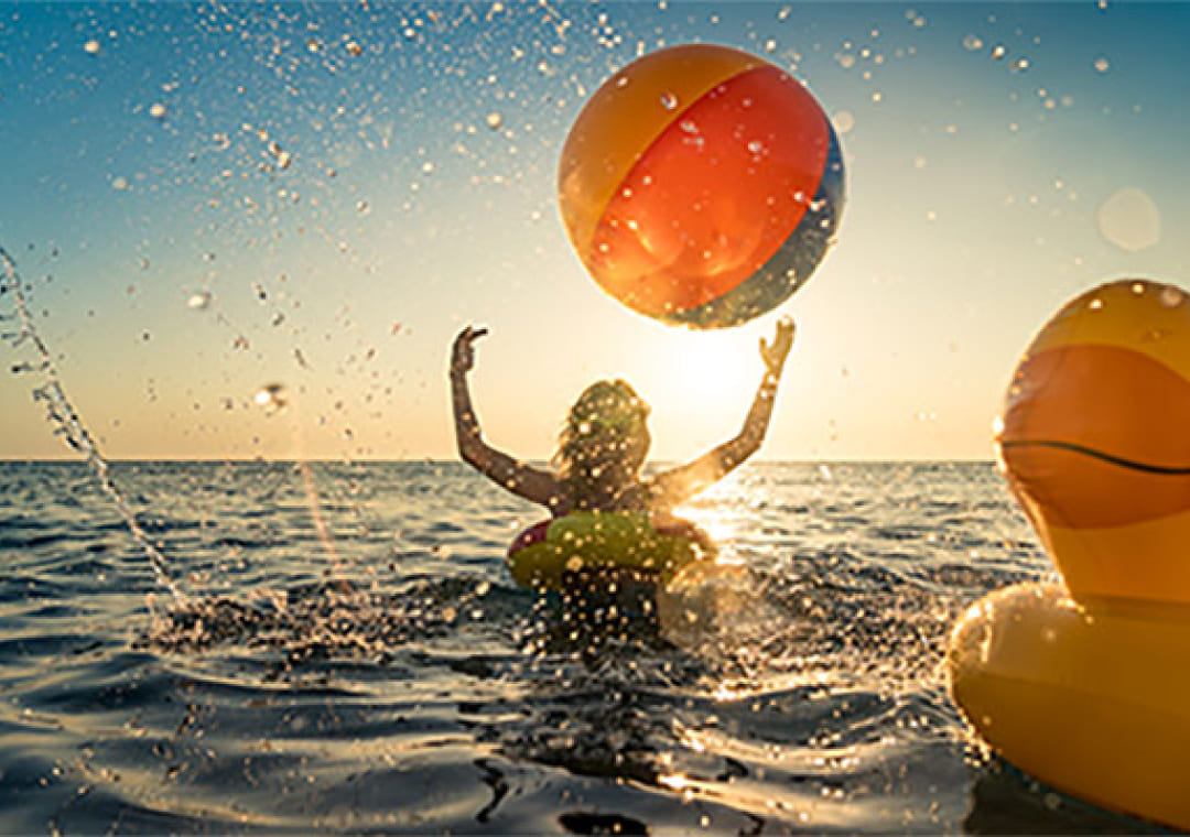 Apply now and get up to S$260 cash credit~ plus 3,000 welcome miles