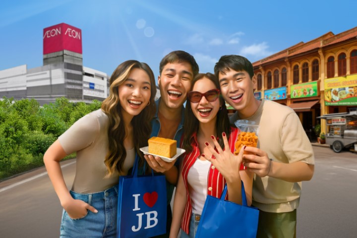 Cross over to your favourite JB deals with UOB Cards