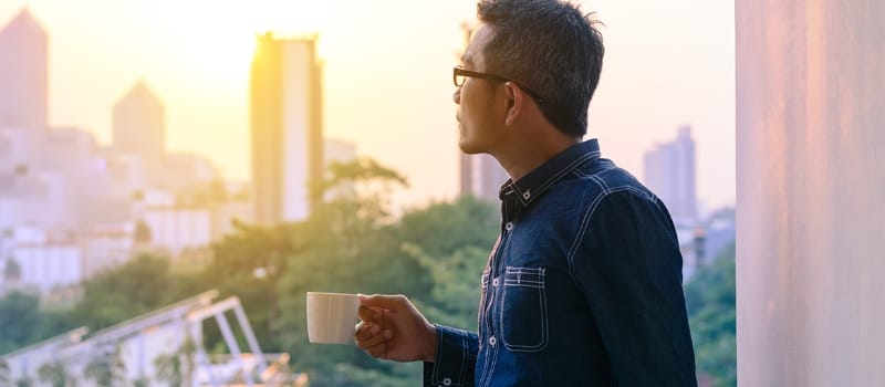 4 Considerations When Buying a Critical Illness Plan