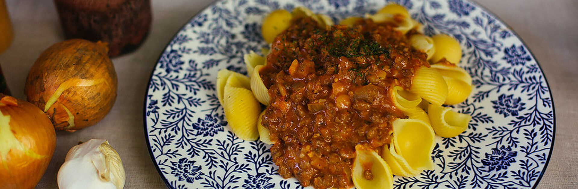 #LearnWithShopUOB: Andrea’s Creamy Beef Shell Pasta Recipe